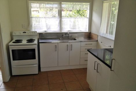 Photo of property in 2/78 Chivalry Road, Glenfield, Auckland, 0629