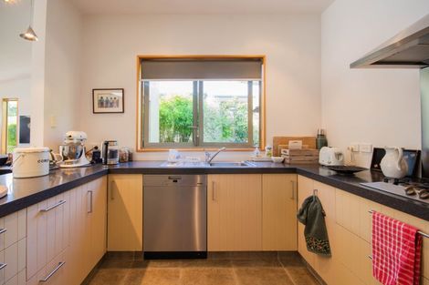 Photo of property in 33 Seaview Lane, Wainui, French Farm, 7582