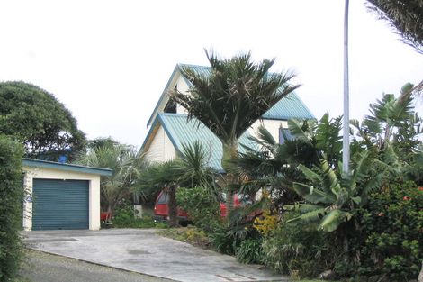 Photo of property in 22 Kupe Road, Coopers Beach, 0420