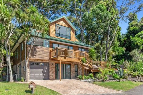 Photo of property in 47 Emlyn Place, Torbay, Auckland, 0630