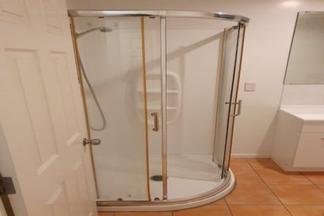 Photo of property in 10 Pantera Way, Hillpark, Auckland, 2102