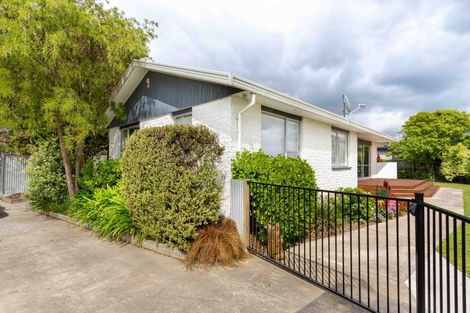 Photo of property in 39 Camden Street, Redwood, Christchurch, 8051