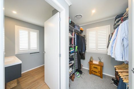 Photo of property in 2 Oldfield Lane, Marton, 4710