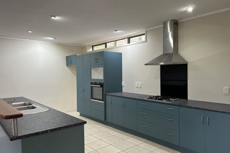 Photo of property in 4 Mitika Way, Strathmore Park, Wellington, 6022