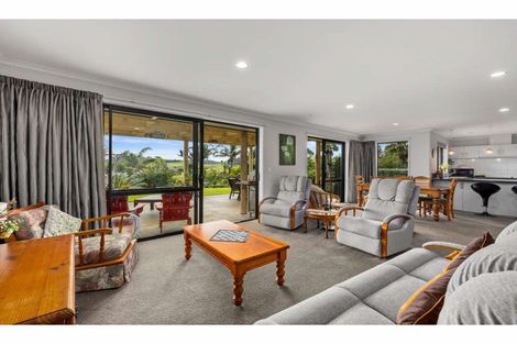 Photo of property in 98 River Drive, Kerikeri, 0294
