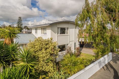 Photo of property in 32 Line Road, Glen Innes, Auckland, 1072
