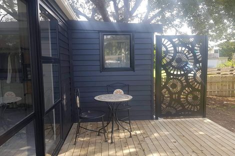 Photo of property in 19a Leaming Place, Clarks Beach, 2122