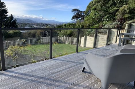 Photo of property in 11 Sylvan Way, Silverstream, Upper Hutt, 5019