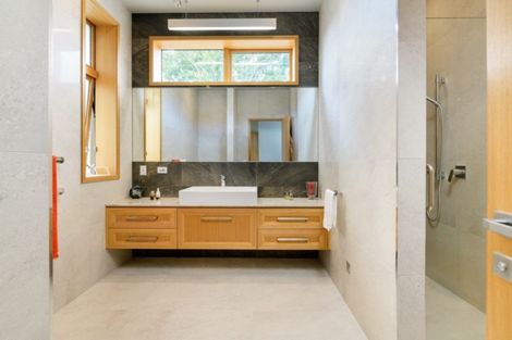 Photo of property in 61 Omokoroa Road, Omokoroa, 3114