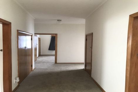 Photo of property in 16 Strathmore Avenue, Strathmore Park, Wellington, 6022