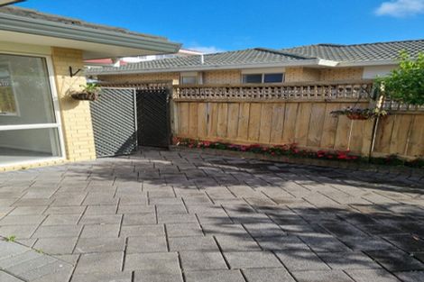 Photo of property in 1/7 Thurston Place, Bucklands Beach, Auckland, 2012
