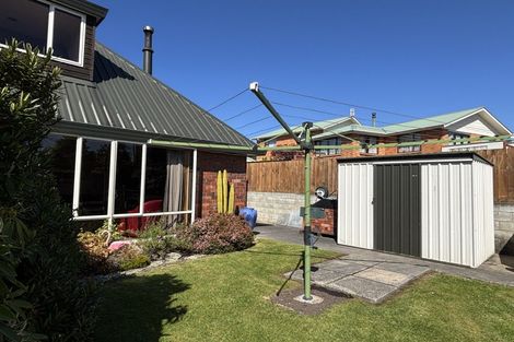 Photo of property in 19 Walton Park Avenue, Fairfield, Dunedin, 9018