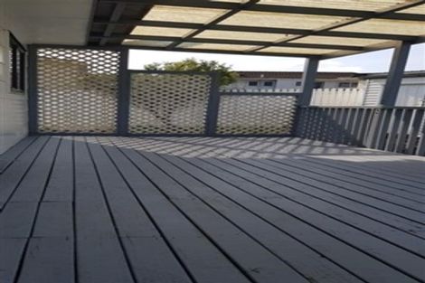 Photo of property in 17 Benchmark Drive, Massey, Auckland, 0614