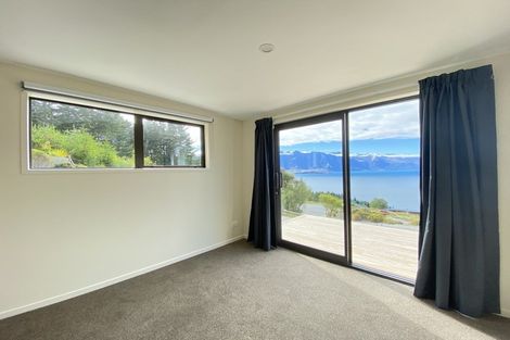 Photo of property in 127 Wynyard Crescent, Fernhill, Queenstown, 9300