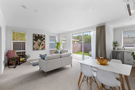 Photo of property in 30d Elizabeth Street, Orewa, 0931
