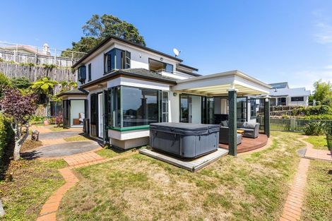 Photo of property in 87 Eliot Street, New Plymouth, 4310