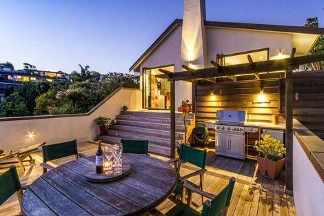 Photo of property in 1/46 Masterton Road, Rothesay Bay, Auckland, 0630