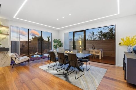 Photo of property in 4 Taku Close, Long Bay, Auckland, 0630