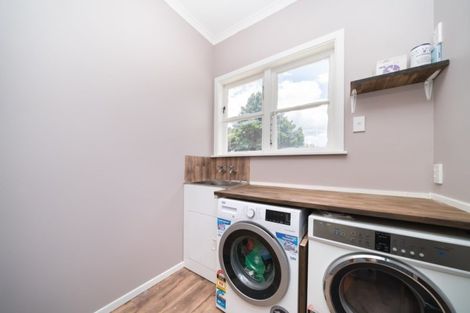 Photo of property in 43 Millar Street, Terrace End, Palmerston North, 4410