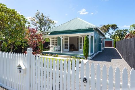 Photo of property in 18 Celia Street, Redcliffs, Christchurch, 8081