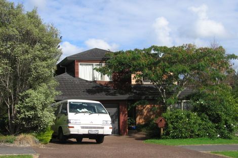 Photo of property in 16 Woodfern Crescent, Titirangi, Auckland, 0604
