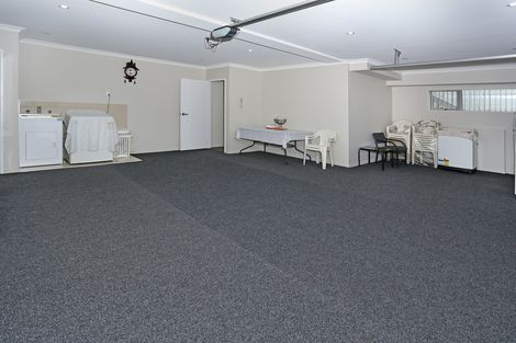 Photo of property in 16a Cedar Heights Avenue, Massey, Auckland, 0614