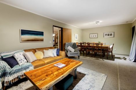 Photo of property in 25 Links View Drive, Omokoroa, 3114