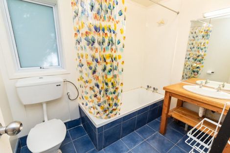Photo of property in 136 Raroa Road, Aro Valley, Wellington, 6012