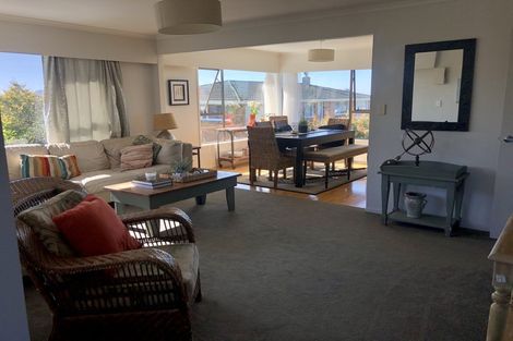 Photo of property in 1/61 Forrest Hill Road, Milford, Auckland, 0620