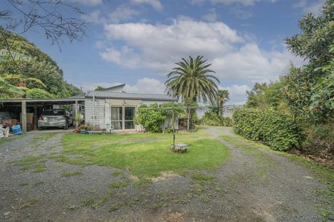 Photo of property in 1990 Long Bay Road, Coromandel, 3581