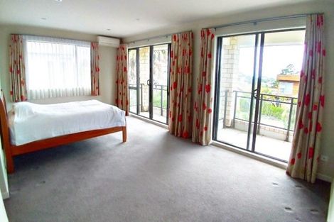 Photo of property in 17 Zara Court, Windsor Park, Auckland, 0632