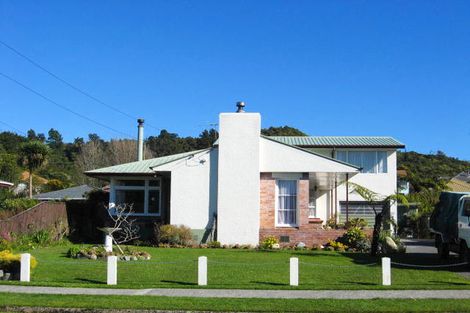 Photo of property in 60 Marlborough Street, Greymouth, 7805