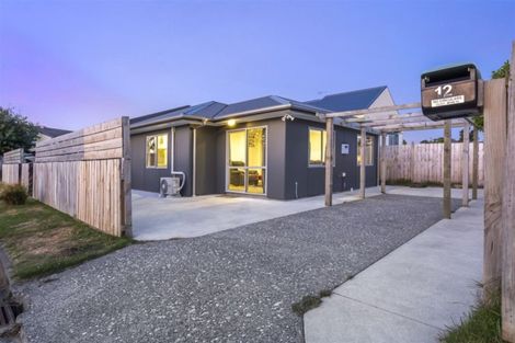 Photo of property in 12 Whitehouse Road, Titahi Bay, Porirua, 5022