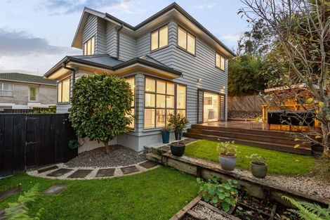 Photo of property in 2/11 Nile Road, Milford, Auckland, 0620