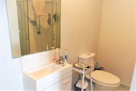 Photo of property in 16 Trinidad Road, Sunnynook, Auckland, 0620