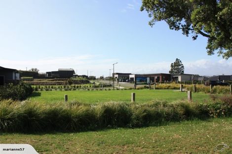 Photo of property in 11 Kotare Drive, Waiwhakaiho, New Plymouth, 4312