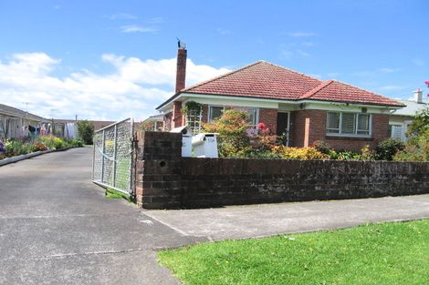 Photo of property in 1/10 Hillcrest Road, Papatoetoe, Auckland, 2025