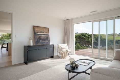 Photo of property in 98 Omahina Street, Raglan, 3225