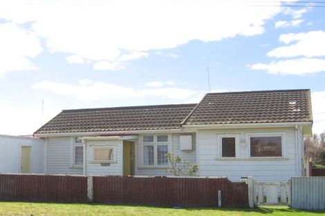 Photo of property in 49 Pratt Avenue, Foxton Beach, Foxton, 4815