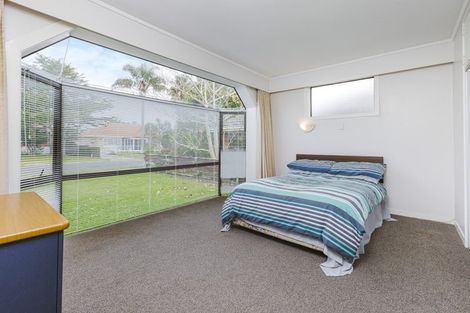 Photo of property in 2/5 Norfolk Place, Papatoetoe, Auckland, 2025