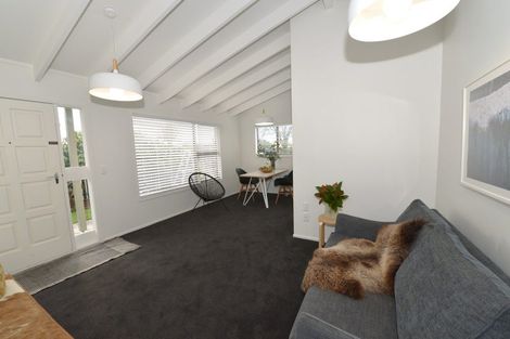 Photo of property in 2/11 Taupata Street, Redcliffs, Christchurch, 8081