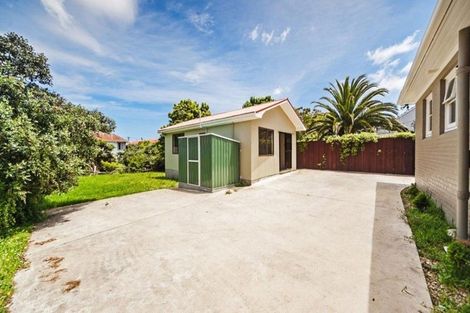 Photo of property in 8 Renton Road, Mount Albert, Auckland, 1025
