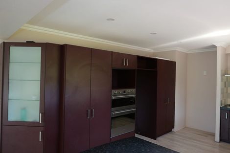 Photo of property in 10 Karu Crescent, Waikanae, 5036