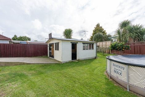 Photo of property in 20a Livingstone Avenue, Nawton, Hamilton, 3200