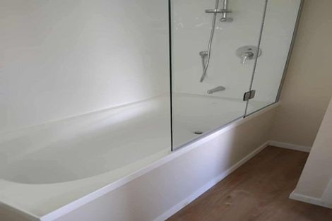 Photo of property in 5 Harbour Street, Moturoa, New Plymouth, 4310