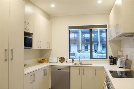 Photo of property in 3 Tahuhu Road, Mount Wellington, Auckland, 1062