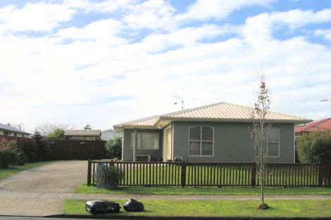 Photo of property in 10 Catalina Drive, Melville, Hamilton, 3206