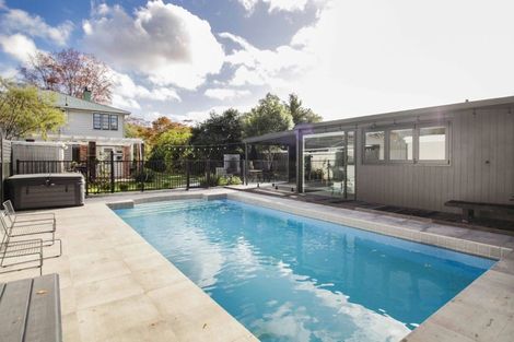 Photo of property in 346 Fergusson Drive, Heretaunga, Upper Hutt, 5018