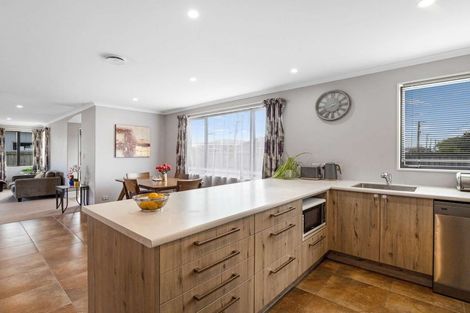 Photo of property in 14 Portchester Street, Aranui, Christchurch, 8061