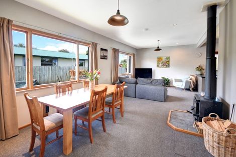 Photo of property in 33 Beaumaris Street, Outram, 9019